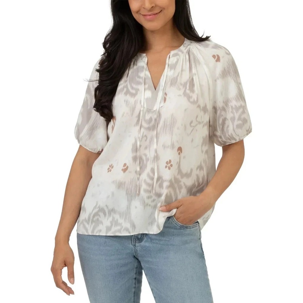 Well Worn Womens Short Sleeve Satin Blouse White Ikat Floral Print V-Neck M